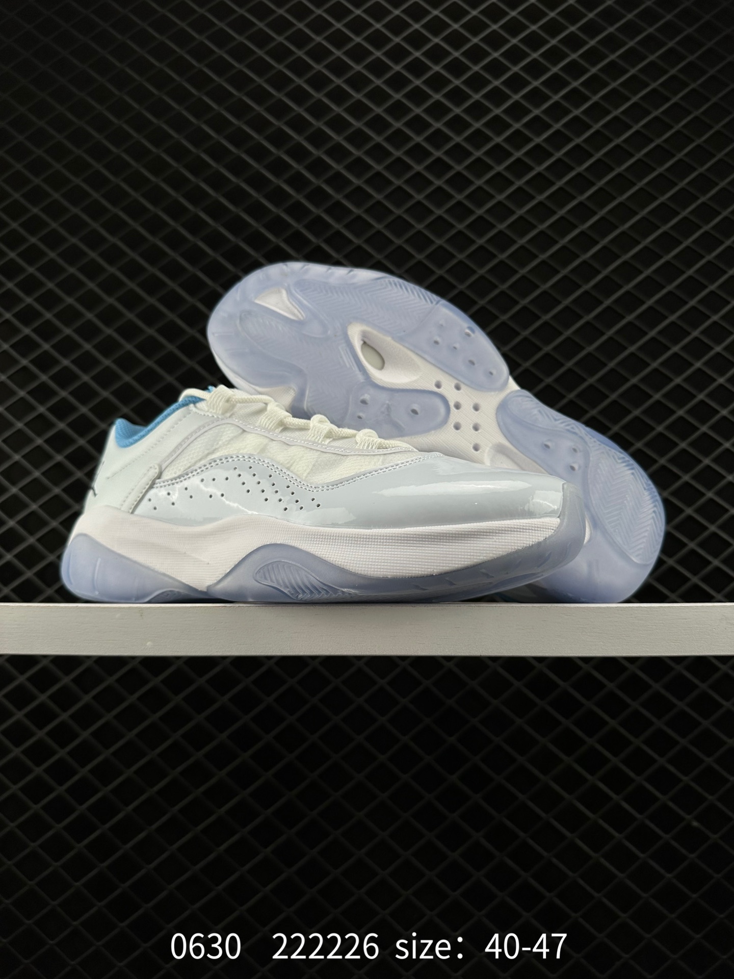 Nike Air Jordan 11 Retro Low”Concord“